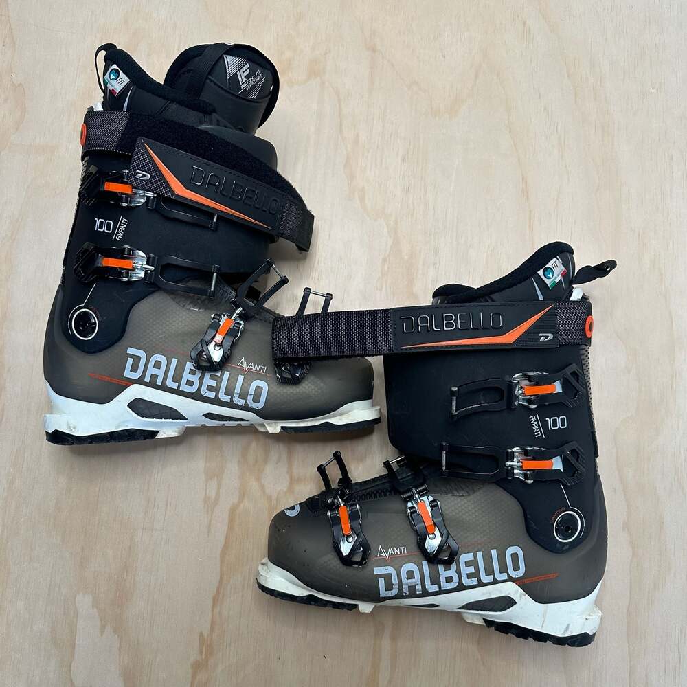 Dalbello Avanti 100 Ski Boots Flex Index 100 size 11 us